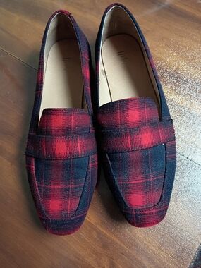Plaid Red and Black Women’s Loafers